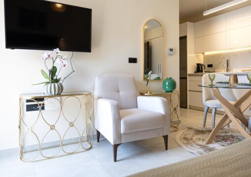 Sapphire Studio | Meraviglia Residence