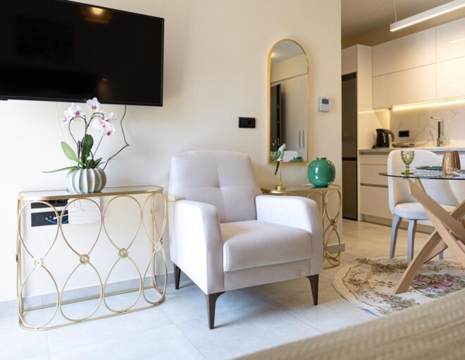 Sapphire Studio | Meraviglia Residence