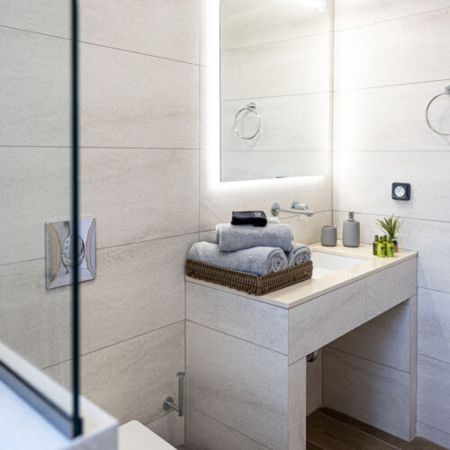 Amethyst Apartment | Meraviglia Residence