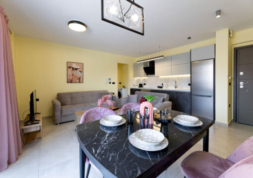 Ruby Apartment | Meraviglia Residence