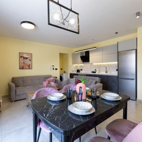 Ruby Apartment | Meraviglia Residence