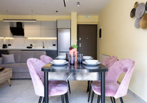 Ruby Apartment | Meraviglia Residence